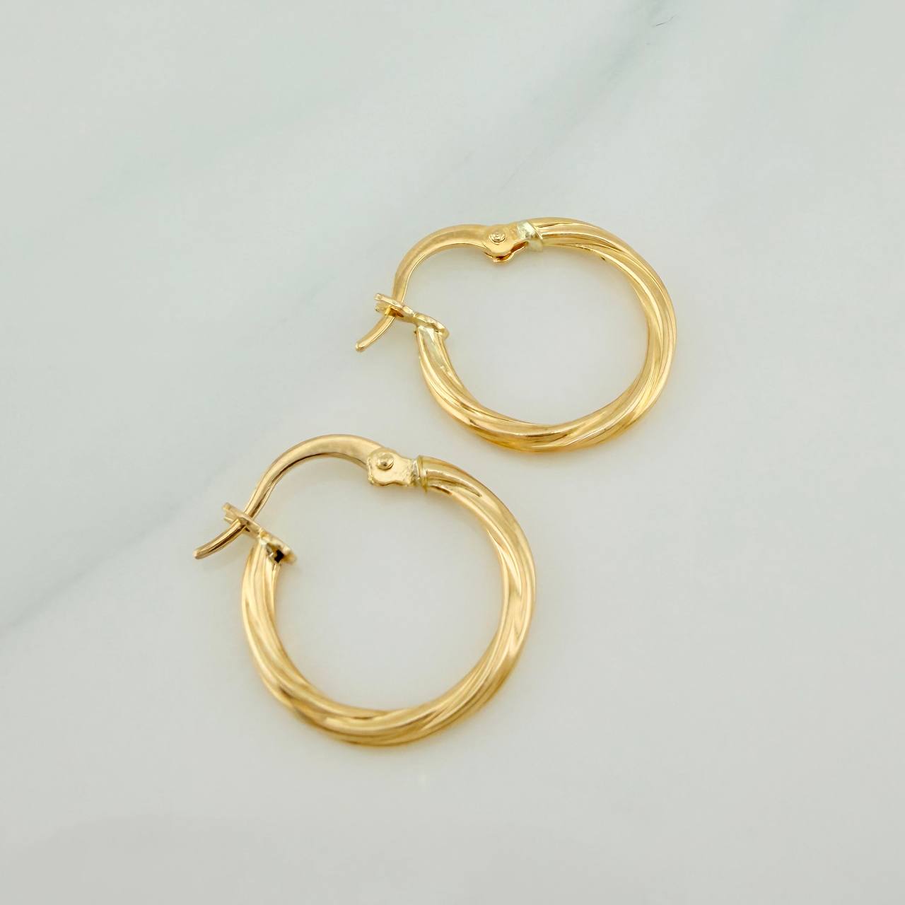 Candongas Lore 1.1gr / 3/4 in / Oro Amarillo 18K &