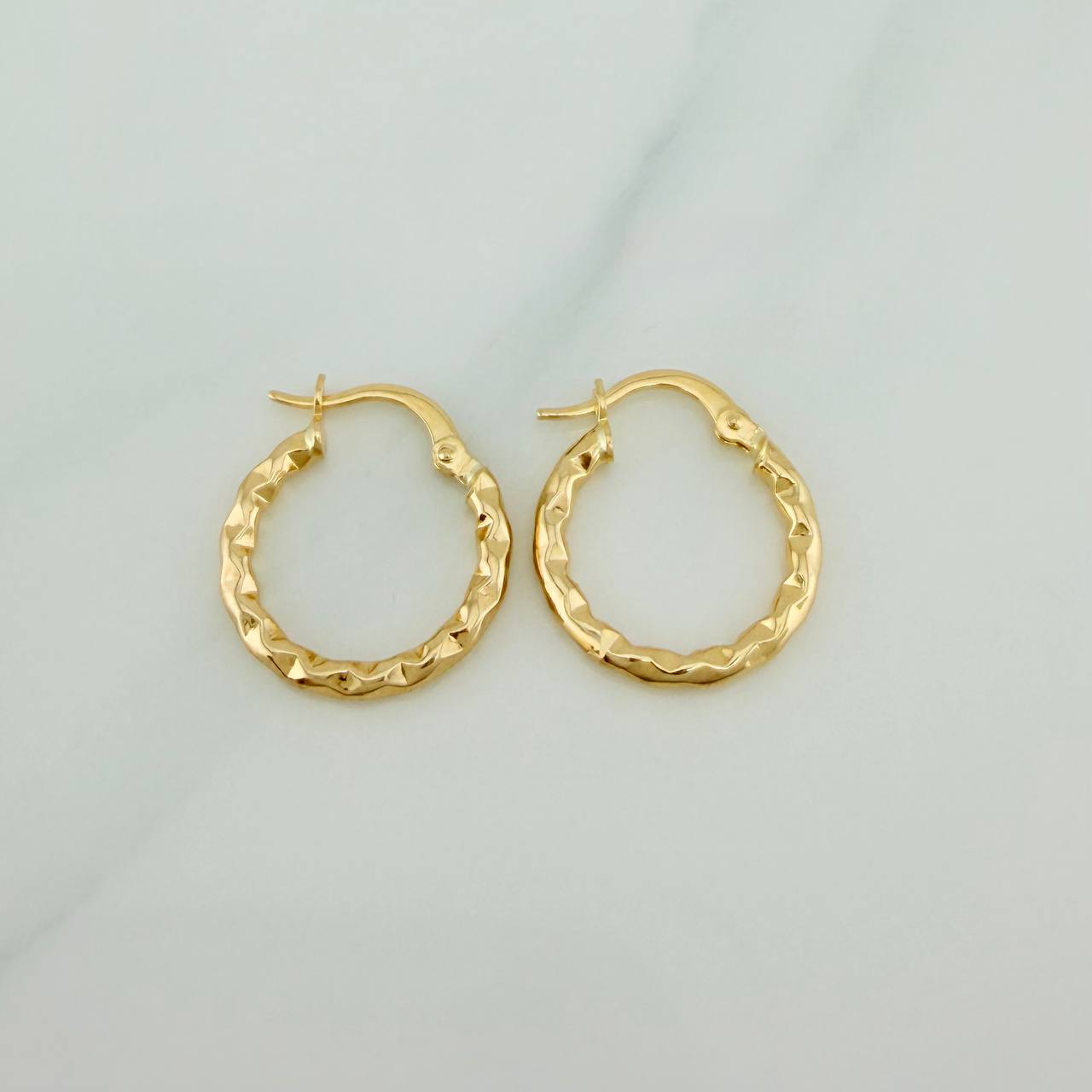 Candongas Iris 1.25gr / 3/4 in / Oro Amarillo 18K &