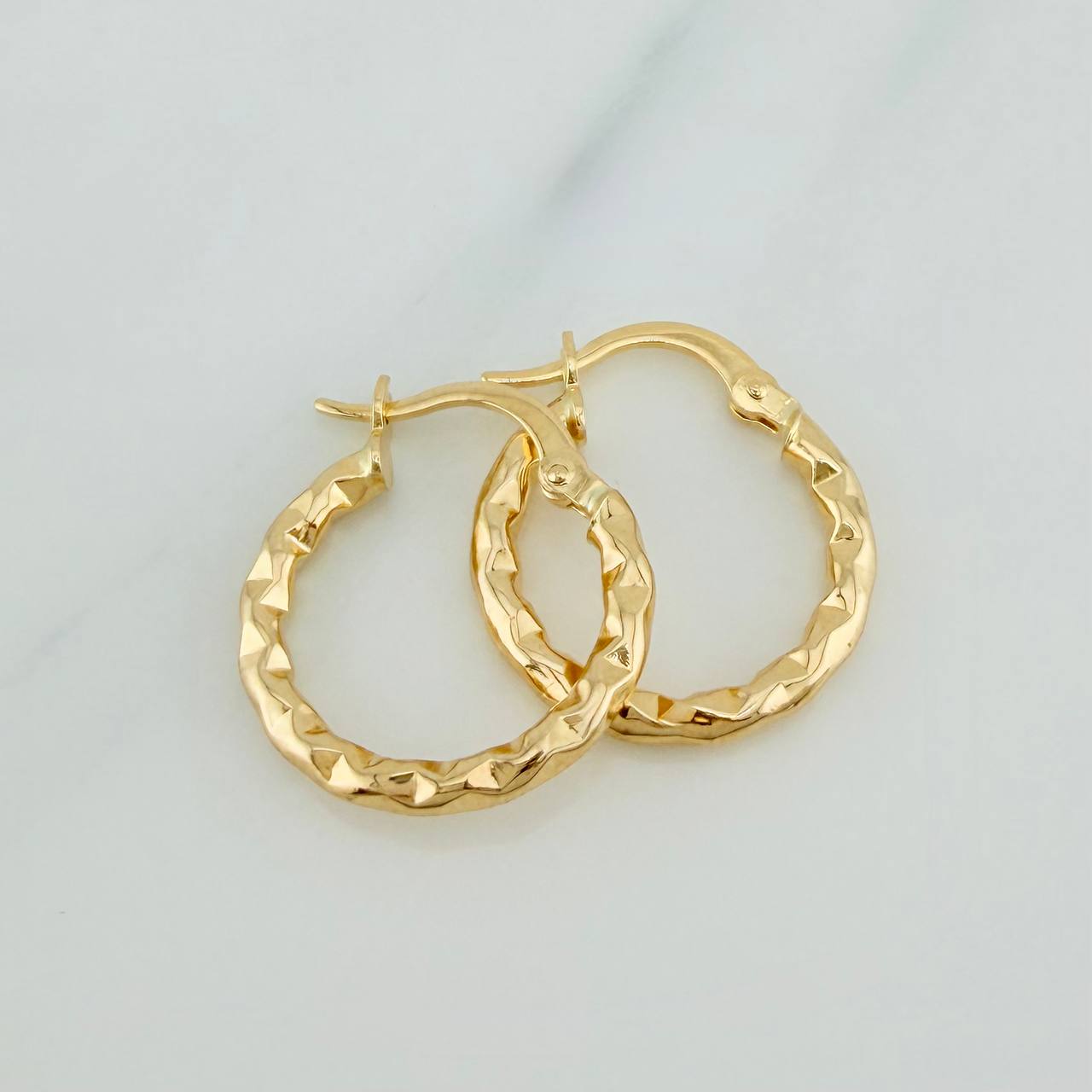Candongas Iris 1.25gr / 3/4 in / Oro Amarillo 18K &