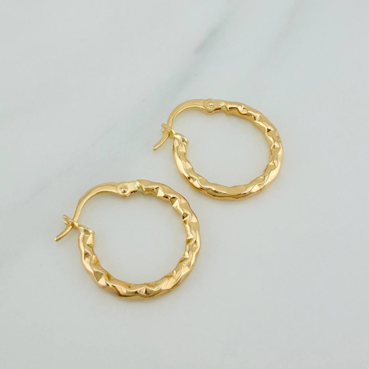 Candongas Iris 1.25gr / 3/4 in / Oro Amarillo 18K &