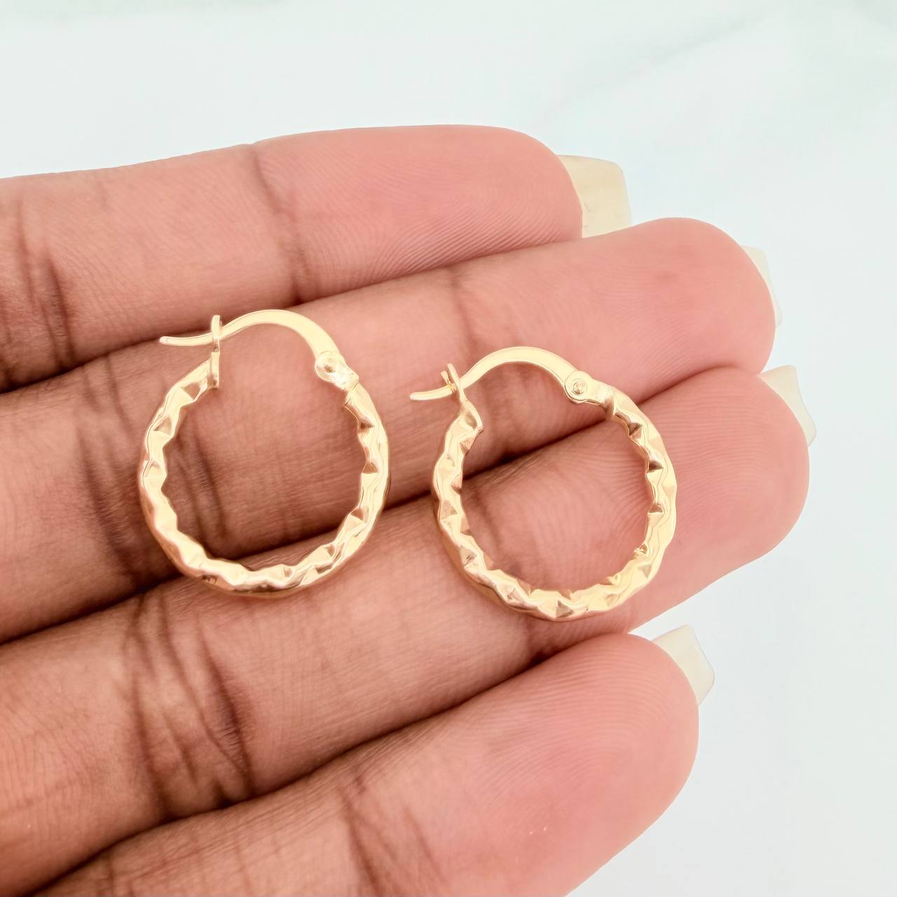 Candongas Iris 1.25gr / 3/4 in / Oro Amarillo 18K &
