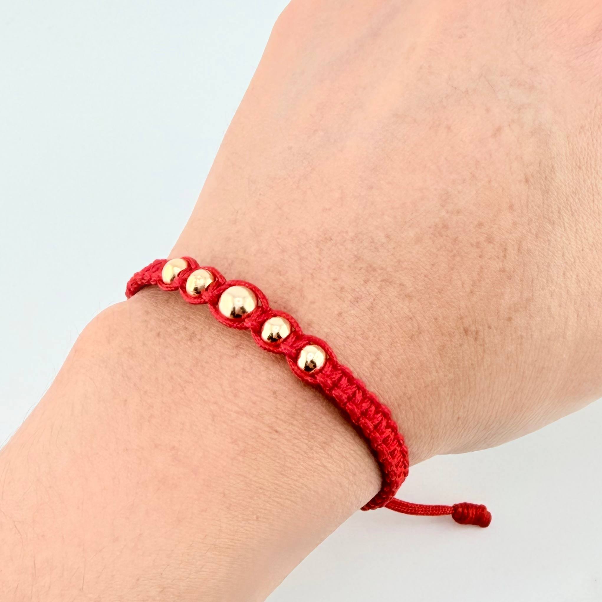 Pulsera Roja Bolas Pentatonicas 5und / 5mm-6mm Oro Amarillo 18K (A.C) (Copia)