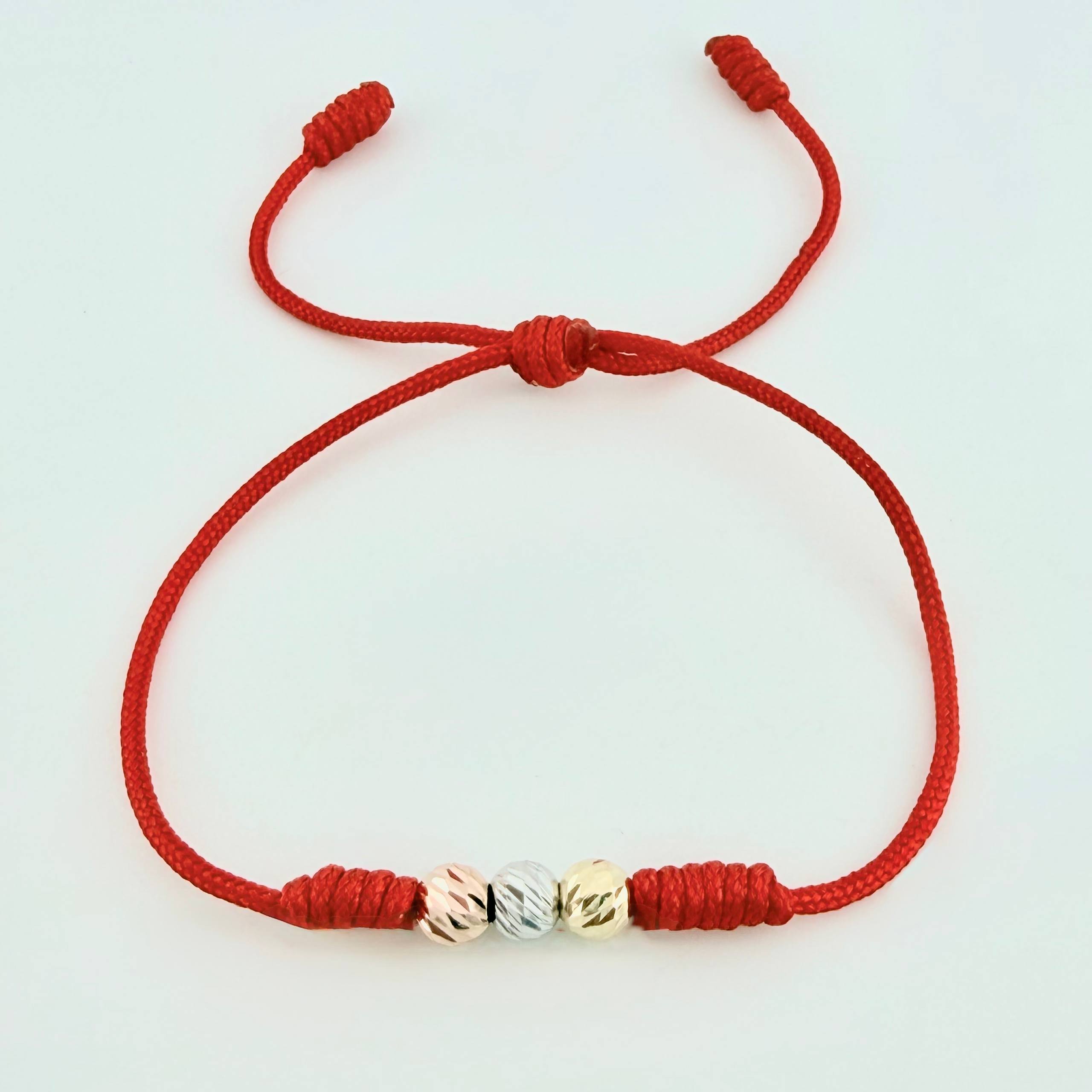 Pulsera Roja Trío Bolas 3und / 5mm Tres Oros 18K  (A.C)