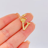 Dije Corona Letra V 1.7gr / 1 in / Oro Amarillo 18K
