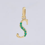 Dije Letra S Esmeraldas 11pts 0.6gr / 3/4 in / Oro Amarillo 18K ©