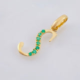 Dije Letra S Esmeraldas 11pts 0.6gr / 3/4 in / Oro Amarillo 18K ©
