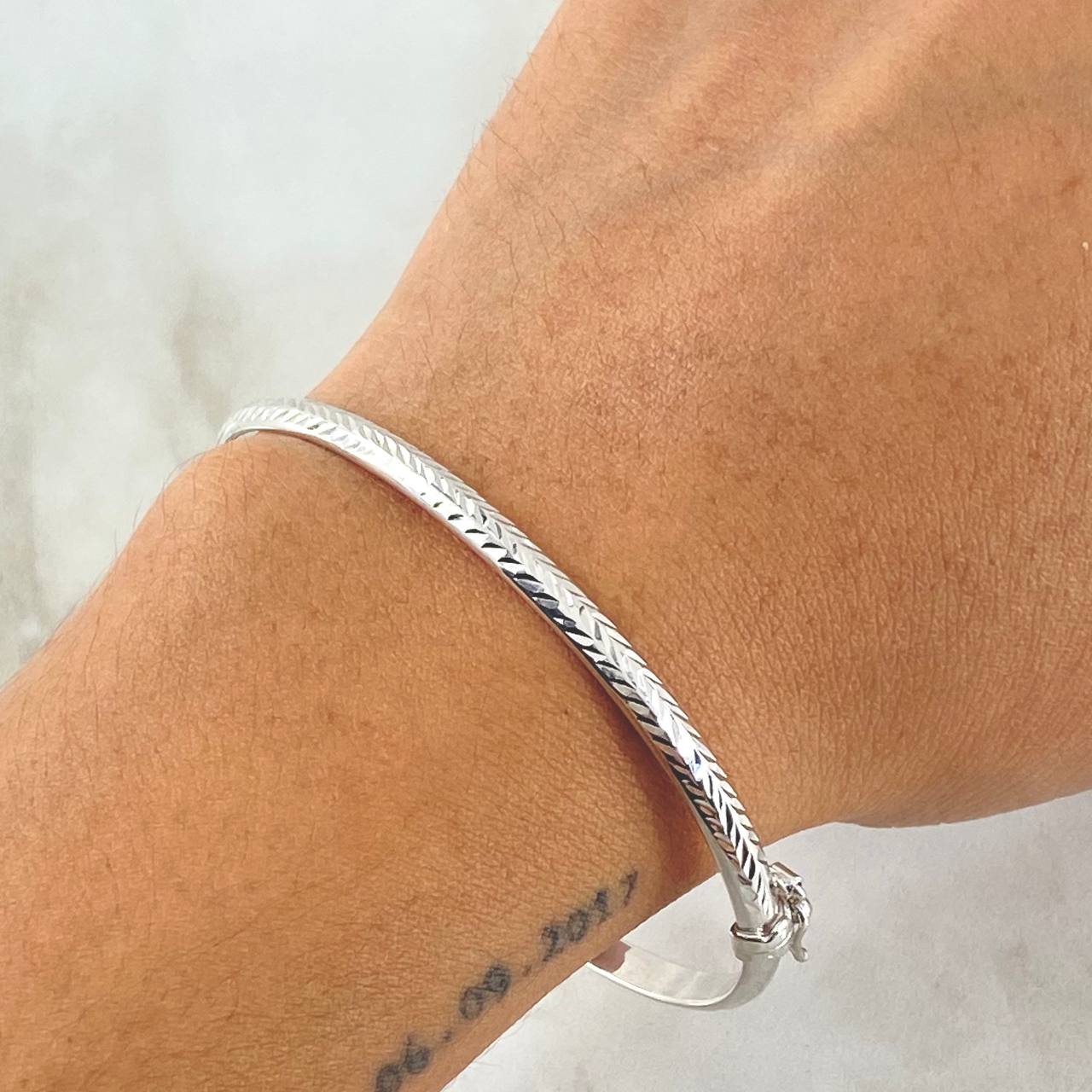 Pulso Aro Espiga Diamantado 4.55gr / 19cm / 4mm Oro Blanco +4 18K *