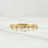 Seven Cubic Alamas Ring 1.4gr / T6 1/4 / White Zircons 18K Yellow Gold