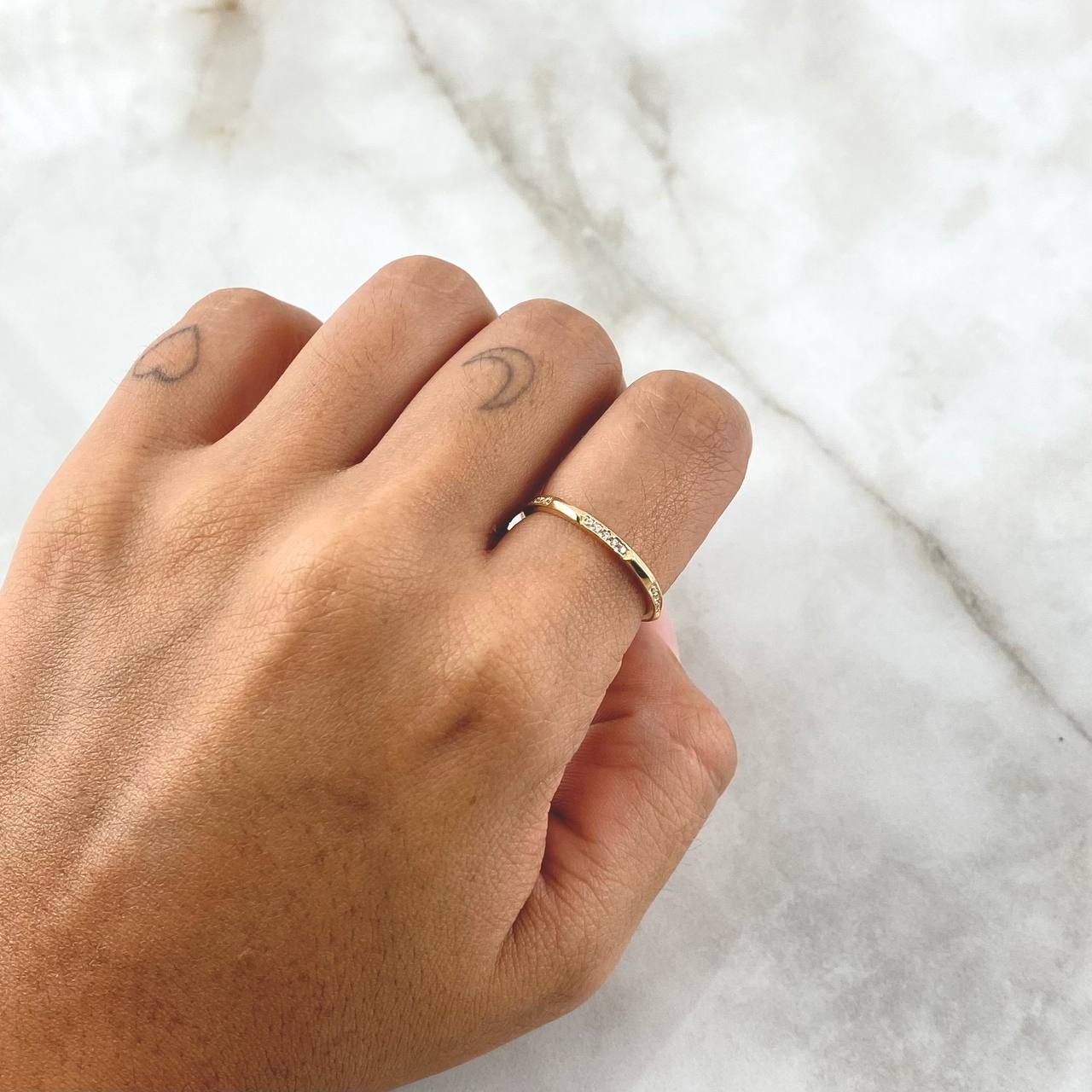 Orion Rail Ring 1.4gr / T6 3/4 / White Zircons 18K Yellow Gold ©