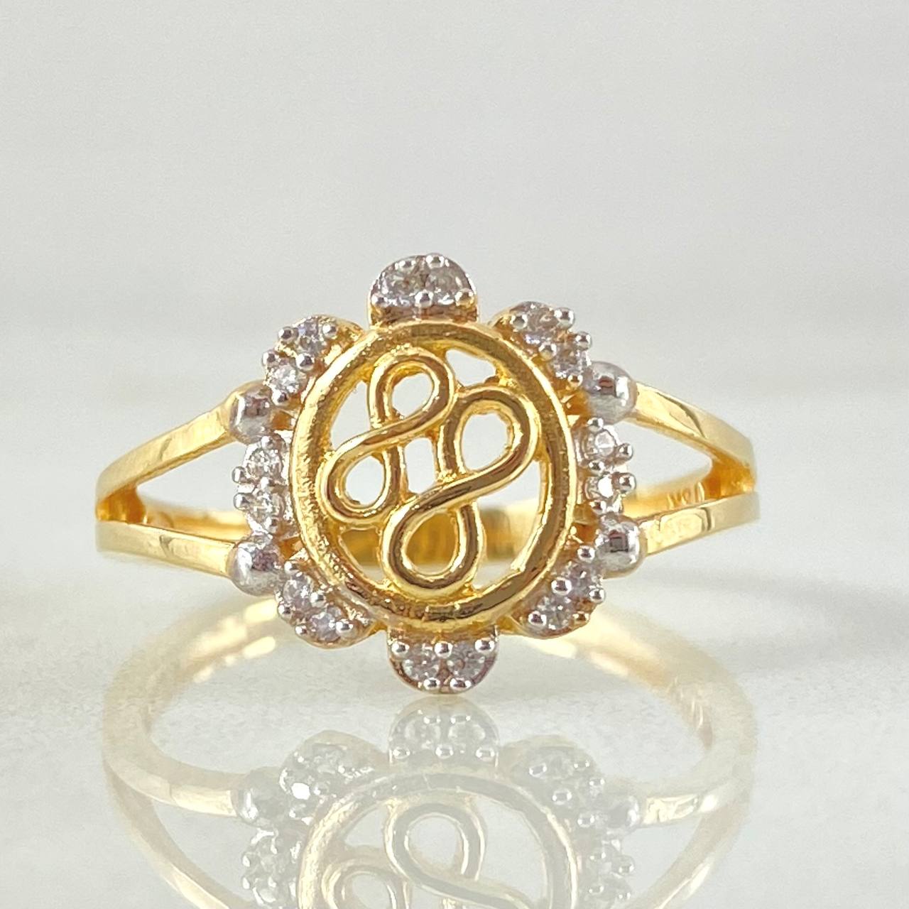 Anillo Doble Infinito Floreado 2.35gr / T6 1/2 / Oro Amarillo 18K