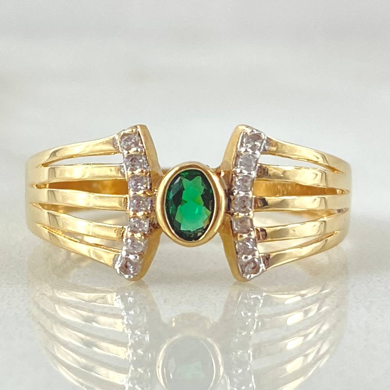 Anillo Cetro Rayado 2.95gr / T7 1/2 / Oro Amarillo 18K