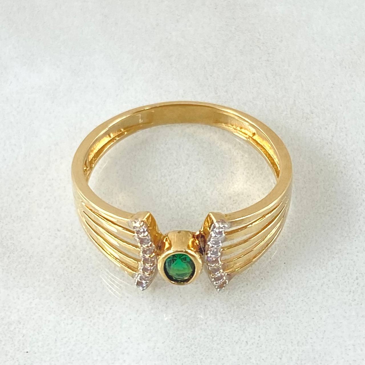 Anillo Cetro Rayado 2.95gr / T7 1/2 / Oro Amarillo 18K