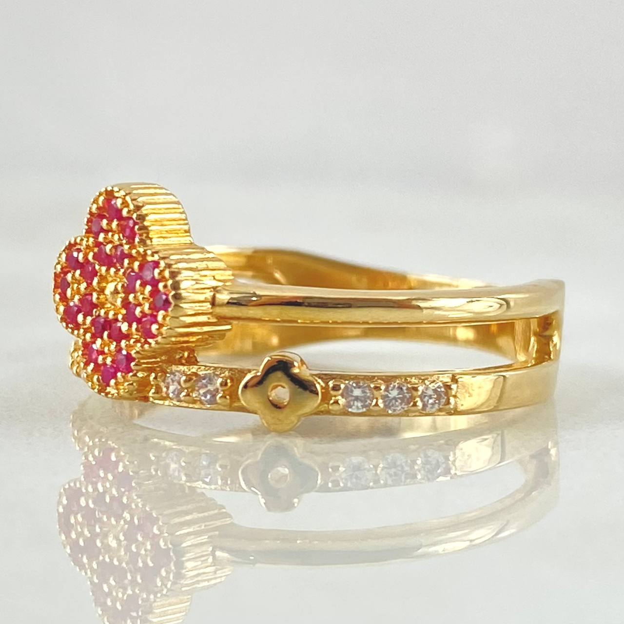 Clover Linear Ring 3.6gr / Size 6 3/4 / 18K Yellow Gold