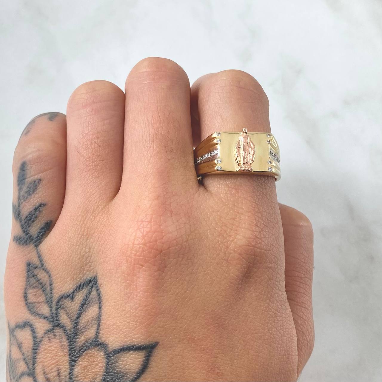 Virgin Milagrosa Ring 5.4gr / Size 10 / Two-tone Yellow and Rose Gold 18K ©
