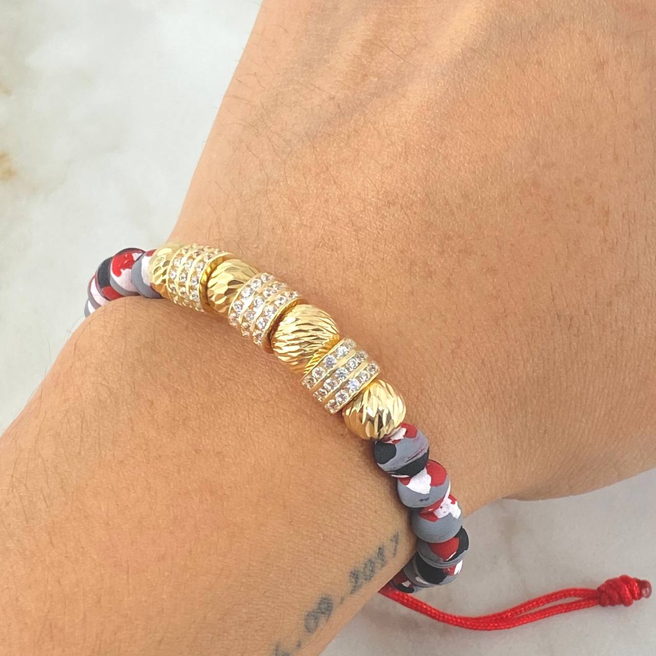 Red Bracelet Charms Cylinders Triple Rail 5.1gr / 18K Yellow Gold *