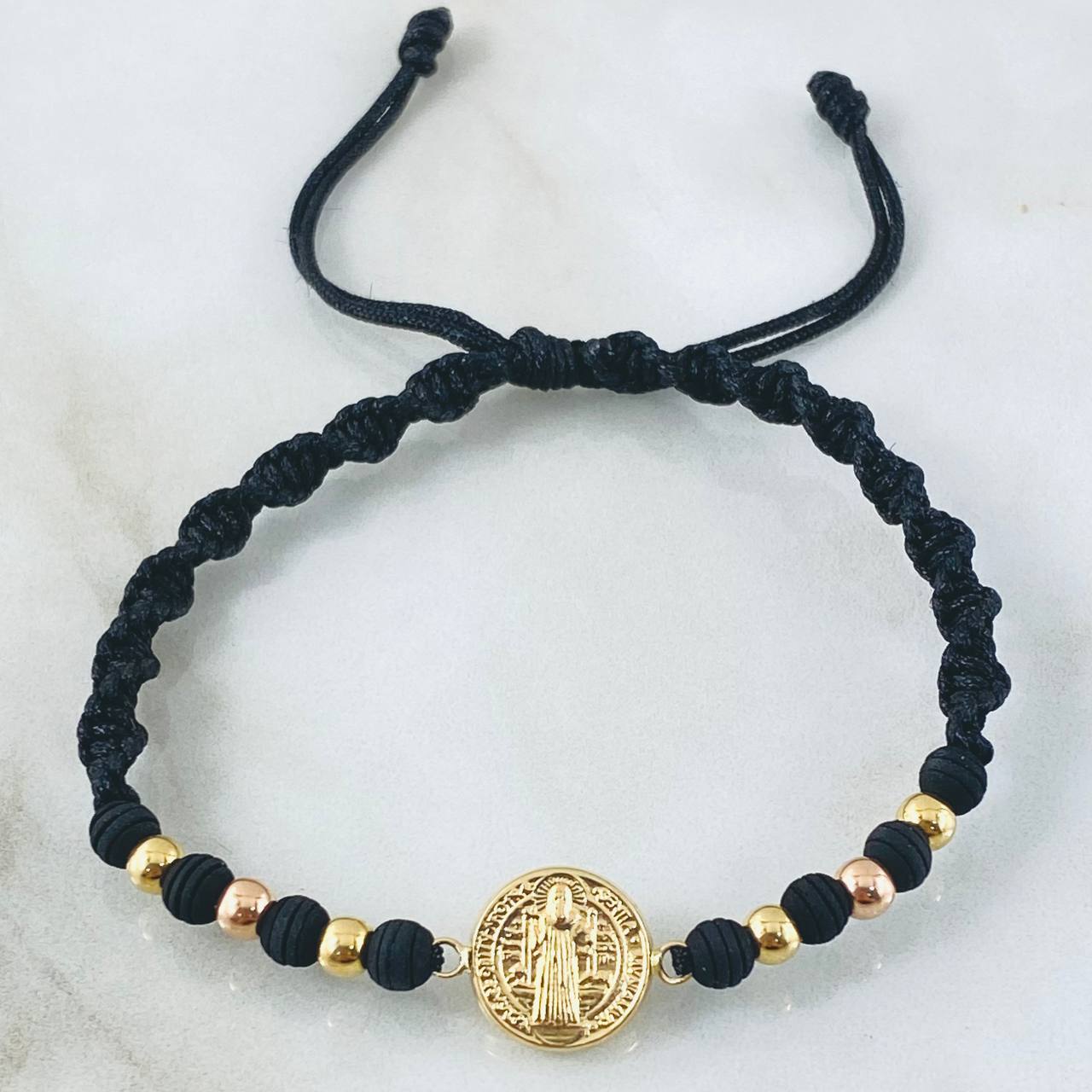 Black Bracelet Charm San Benito 1.3gr / Two Tones Yellow Rose 18K ©