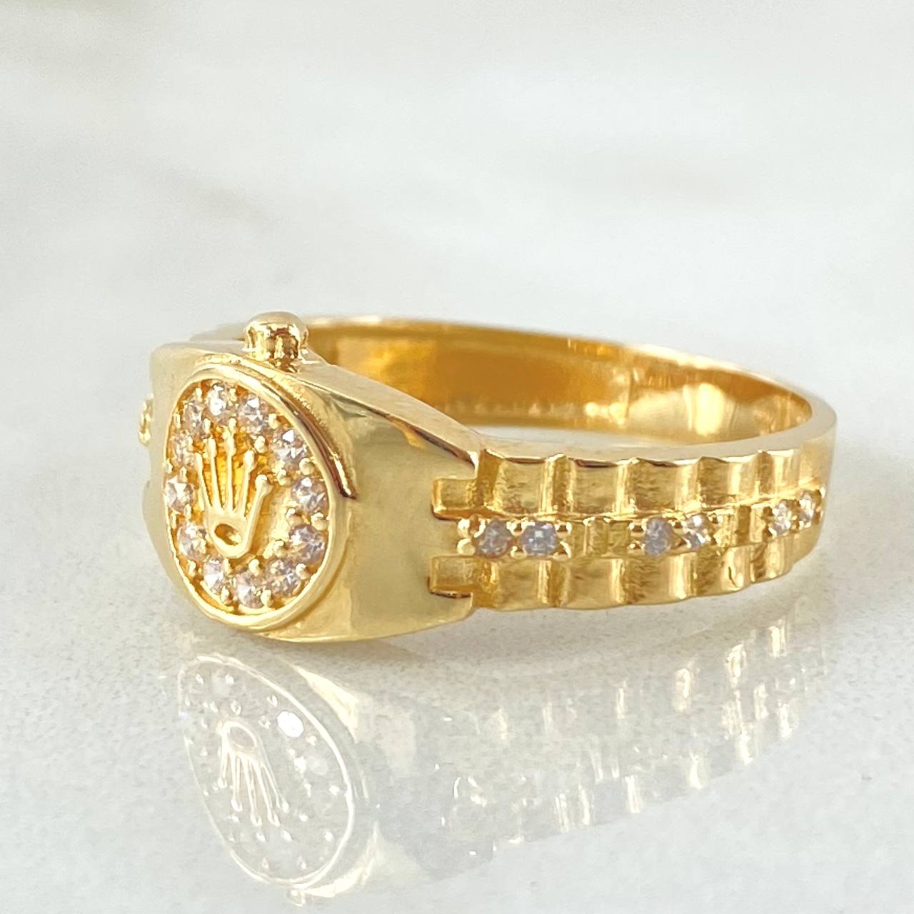 Crown Strap Ring 3.3gr / Size 7 / 18K Yellow Gold