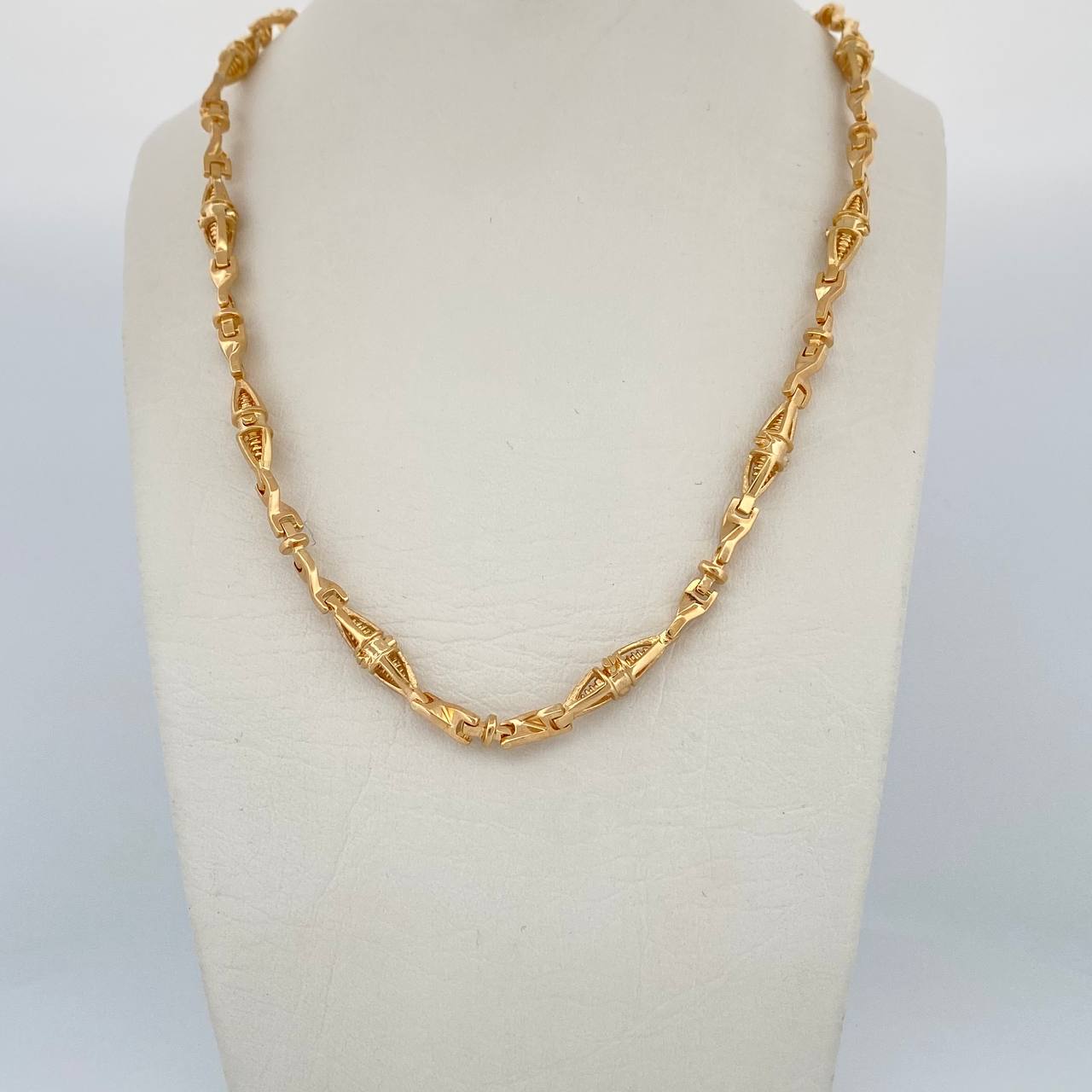 Dubai Chain 46.65gr / 60.8cm / 18K Yellow Gold $