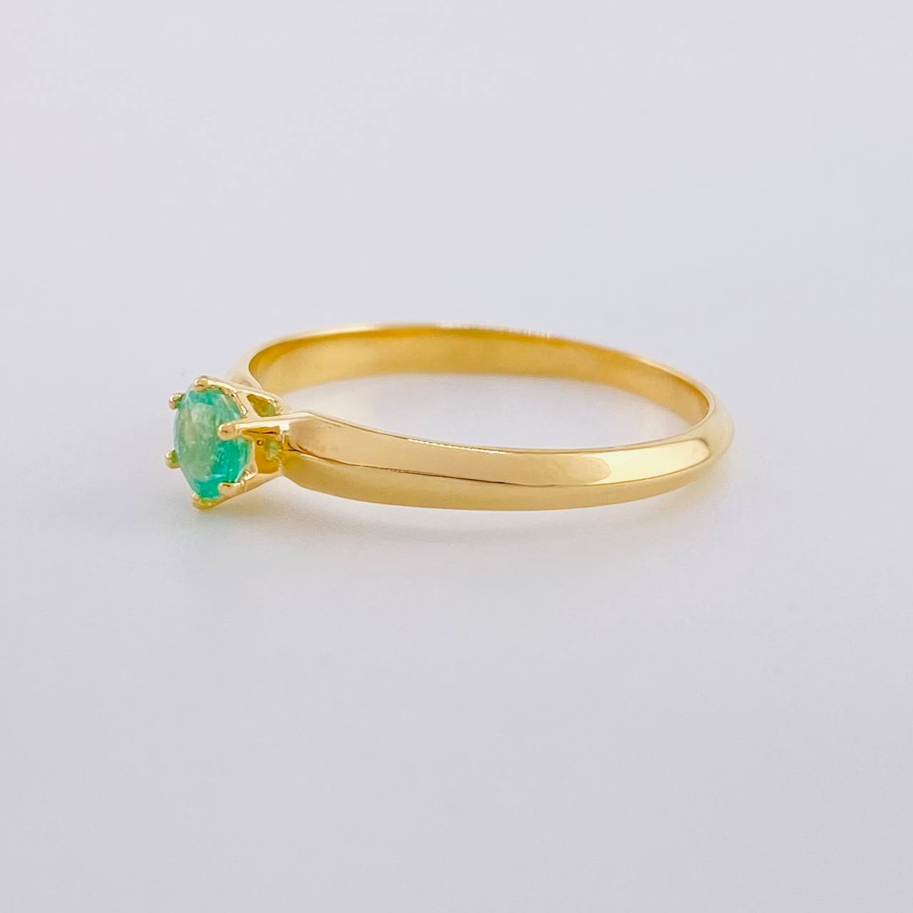 Solitaire Ring Six Prong Emeralds 24pts 1.85g / T6 3/4 Yellow Gold 18K