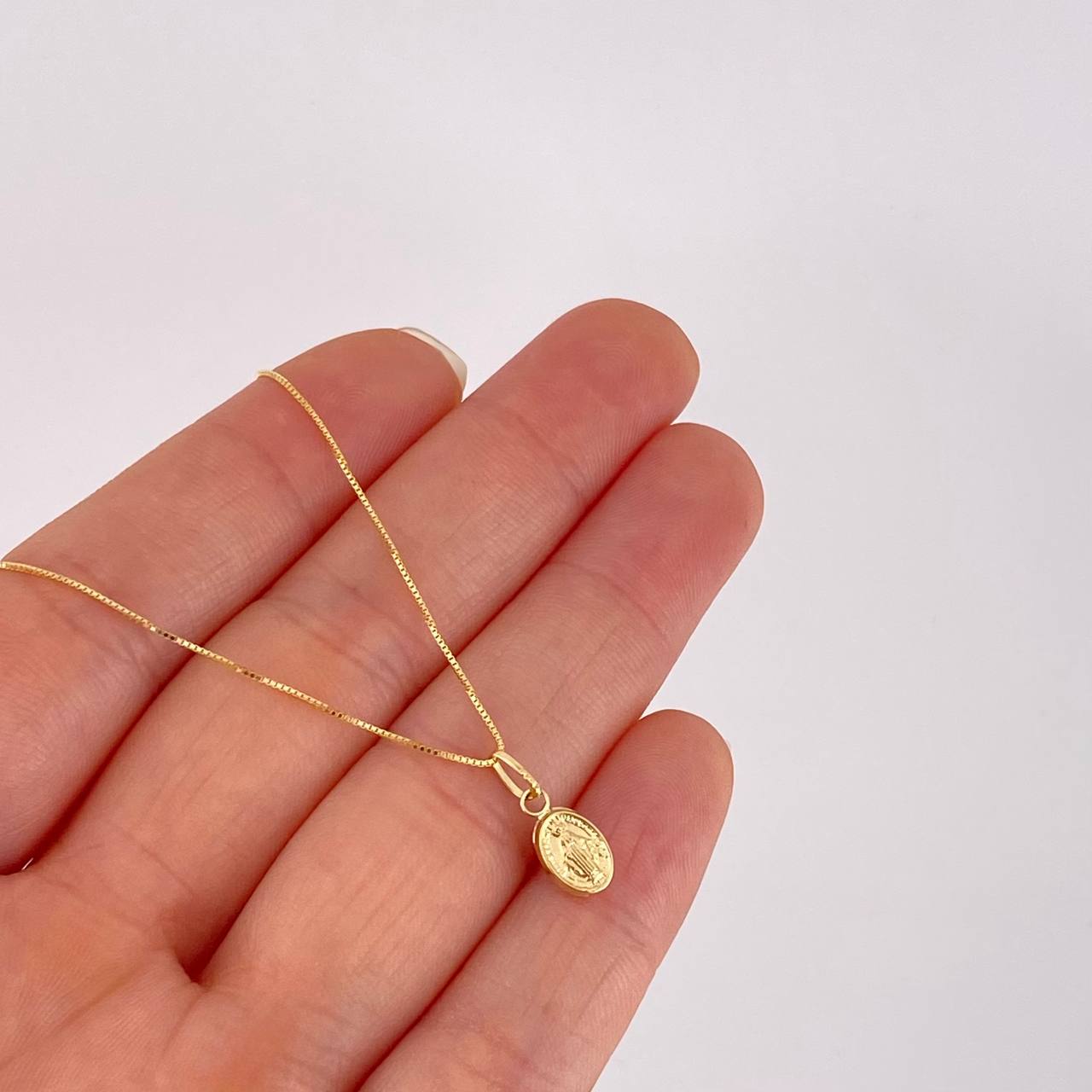 Set Cadena Veneciana + Dije Virgen Milagrosa / 1.35g / 16 in Oro Amarillo 18K