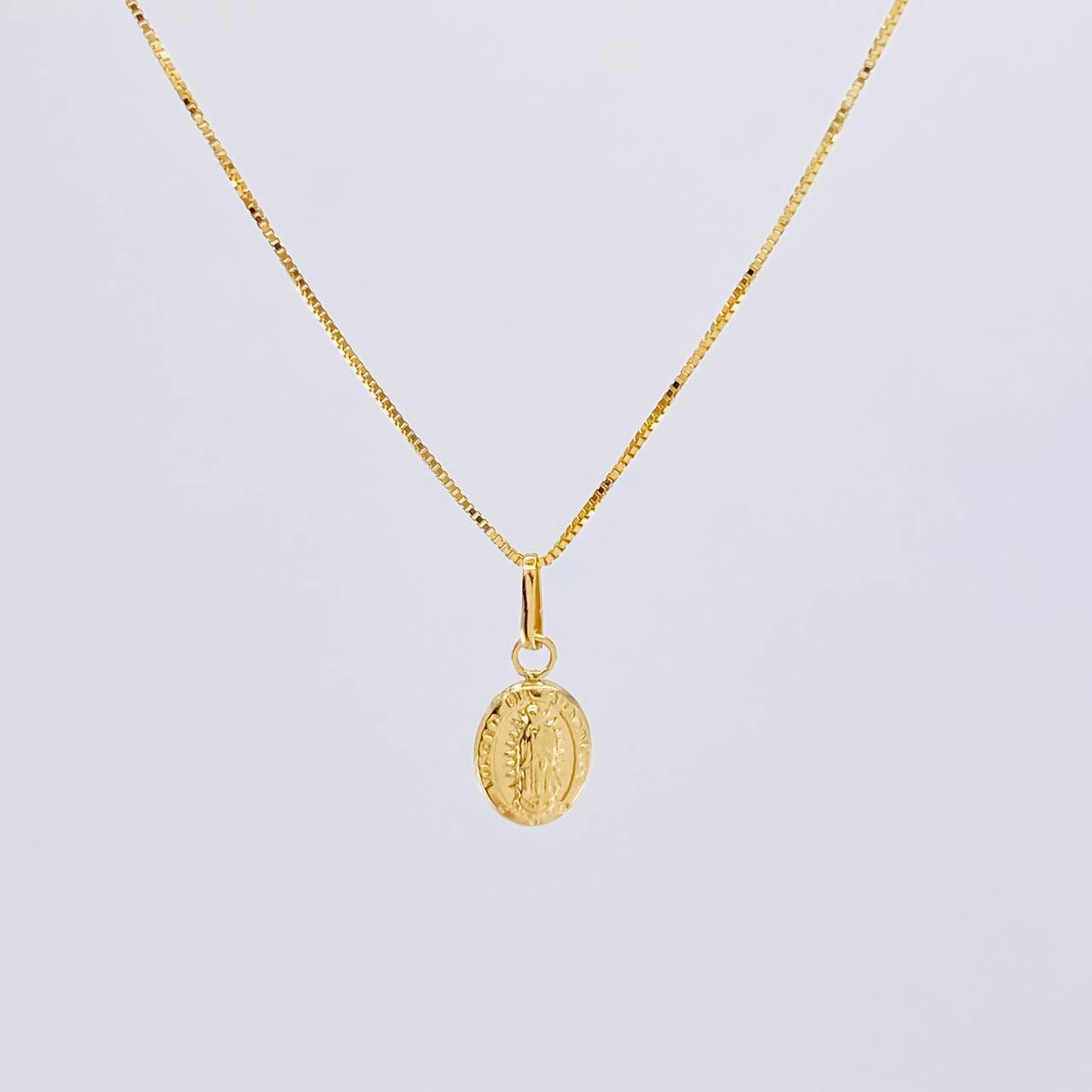 Set Cadena Veneciana + Dije Guadalupe / 1.6g / 20 in Oro Amarillo 18K