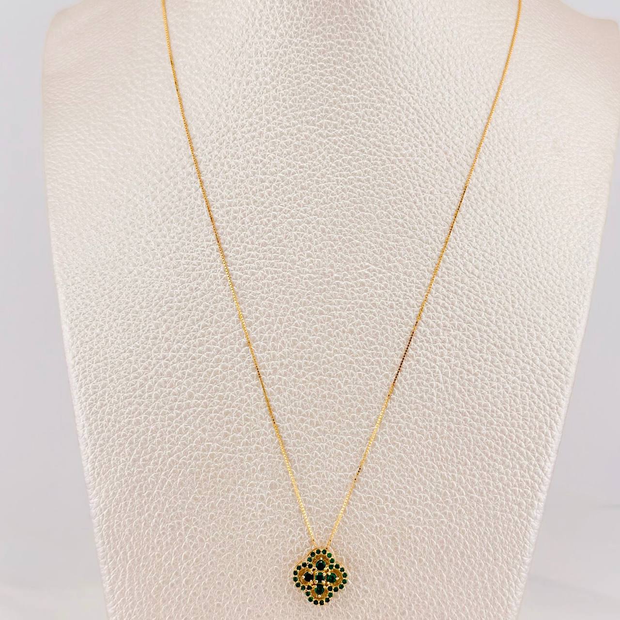 Set Cadena Veneciana + Dije Trebol / 2.4 g / 17 3/4 in Oro Amarillo 18K