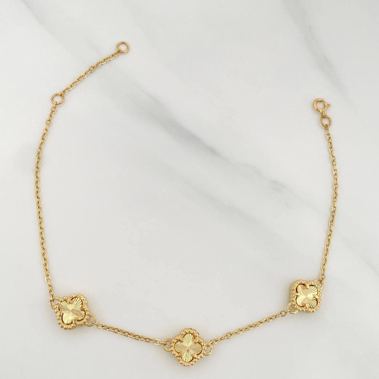 Modular Bracelet Classic Link Clover 3.55 g / 6 3/4 in - 7 1/2 in / 1.2 mm 18K Yellow Gold