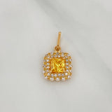 Dije Halo Cuadrado 2.1 g / 3/4 in Oro Amarillo 18K
