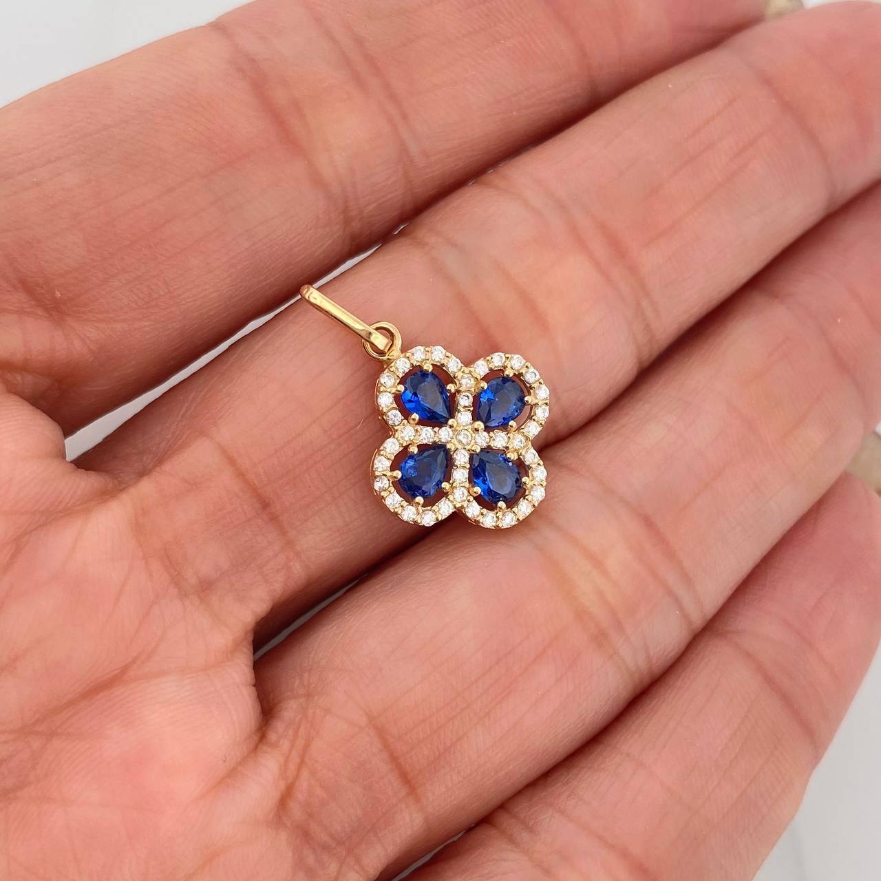 Dije Trebol 1.6 g / 3/4 in Oro Amarillo 18K