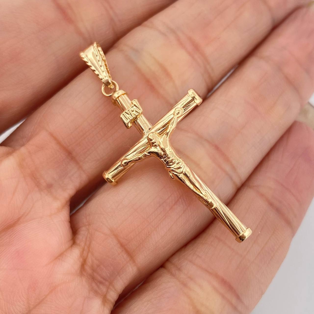 Pendant Cross Christ 1.4 g / 1 3/4 in Yellow Gold 18K
