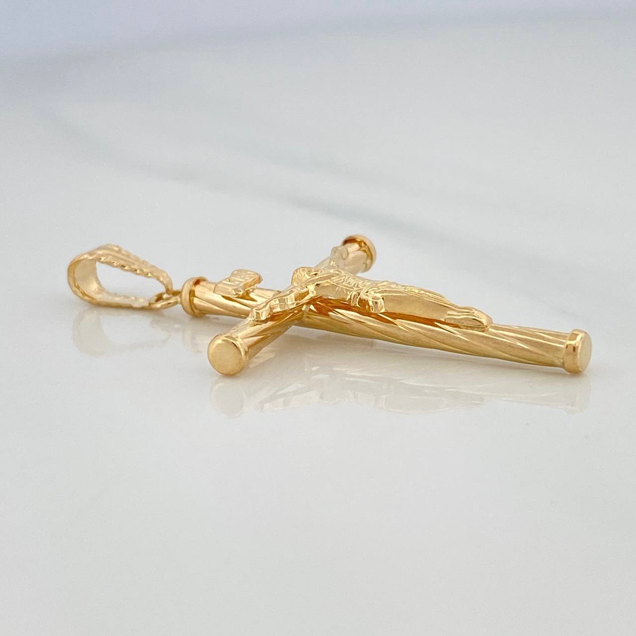 Pendant Cross Christ 1.4 g / 1 3/4 in Yellow Gold 18K