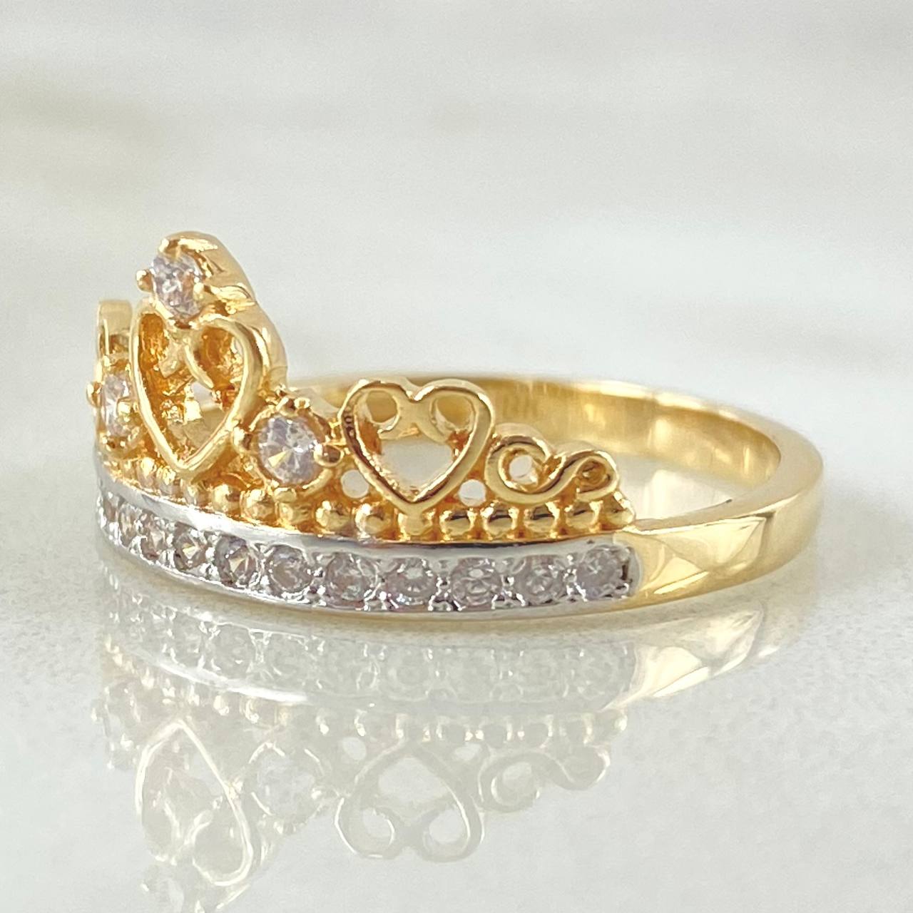 Heart Crown Ring 2.95gr / Size 7 / 18K Yellow Gold*