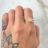 Crown Ring 2.5gr / Size 5 / 18K Yellow Gold ©