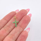 Dije Crúz Tupida 11pts Esmeraldas 0.7gr / 3/4 in / Oro Amarillo 18K *