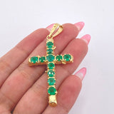 Dije Crúz Tronco Esmeraldas 2.1 Qts 7.4gr / 2 1/4 in / Oro Amarillo 18K ©