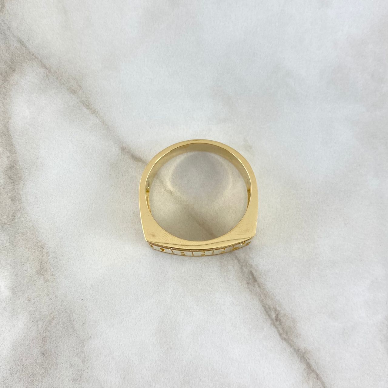 Fabricacion Bajo Pedido Anillo Nombre Cuadriculado 11gr / Circones Blancos Oro Amarillo 18K