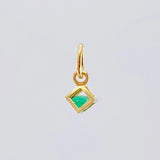 Dije Cubo Esmeralda 10 Pts 0.3 g / 1/2 in Oro Amarillo 18K