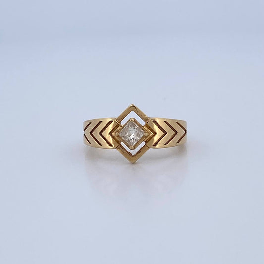 Anillo Solitario Rombo 5.5gr / T4 3/4 / Diamante 19pts Oro Amarillo (Joya) $