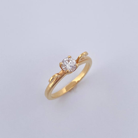 Anillo Solitario 2.55gr / T4 3/4 / Diamante 35pts Oro Amarillo (Joya) $