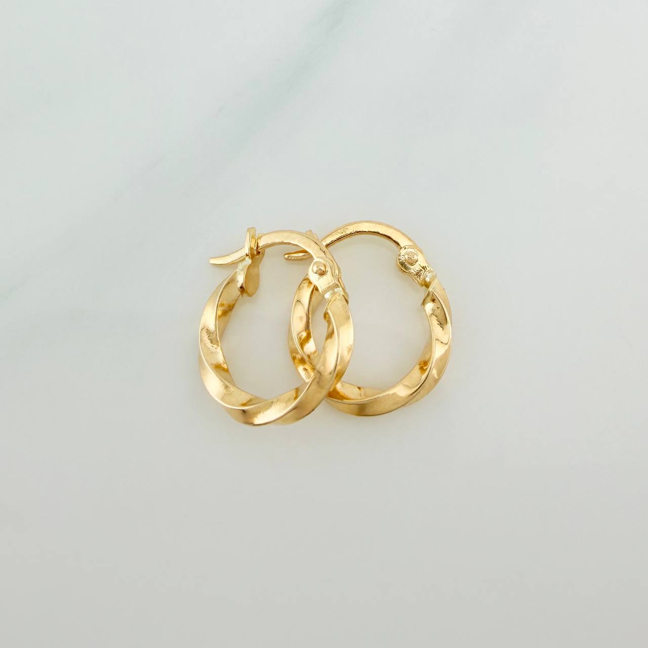 Candongas Kari 0.9gr / 1/2 in / Oro Amarillo 18K &