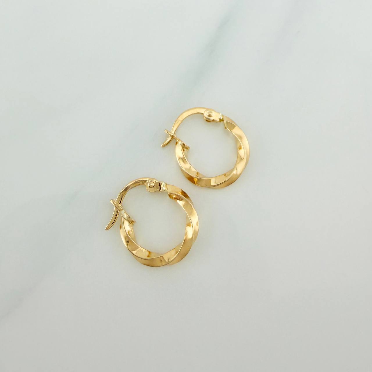 Candongas Kari 0.9gr / 1/2 in / Oro Amarillo 18K %