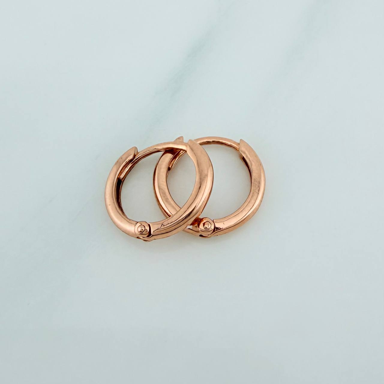 Candongas Aro Liso 1.6gr / 1/2 in / Oro Rosa 18K &