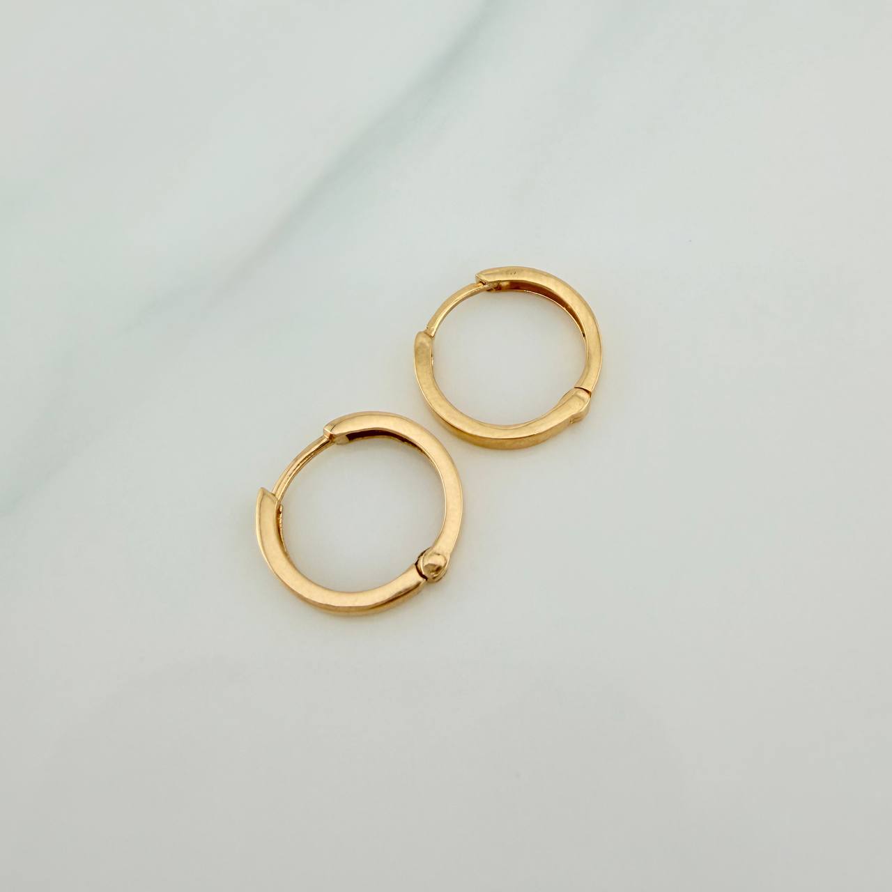 Candongas Carril 1.45gr / 1/2 in / Oro Amarillo 18K %