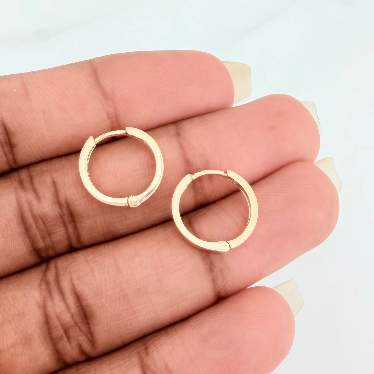 Candongas Carril 1.6gr / 1/2 in / Oro Amarillo 18K %
