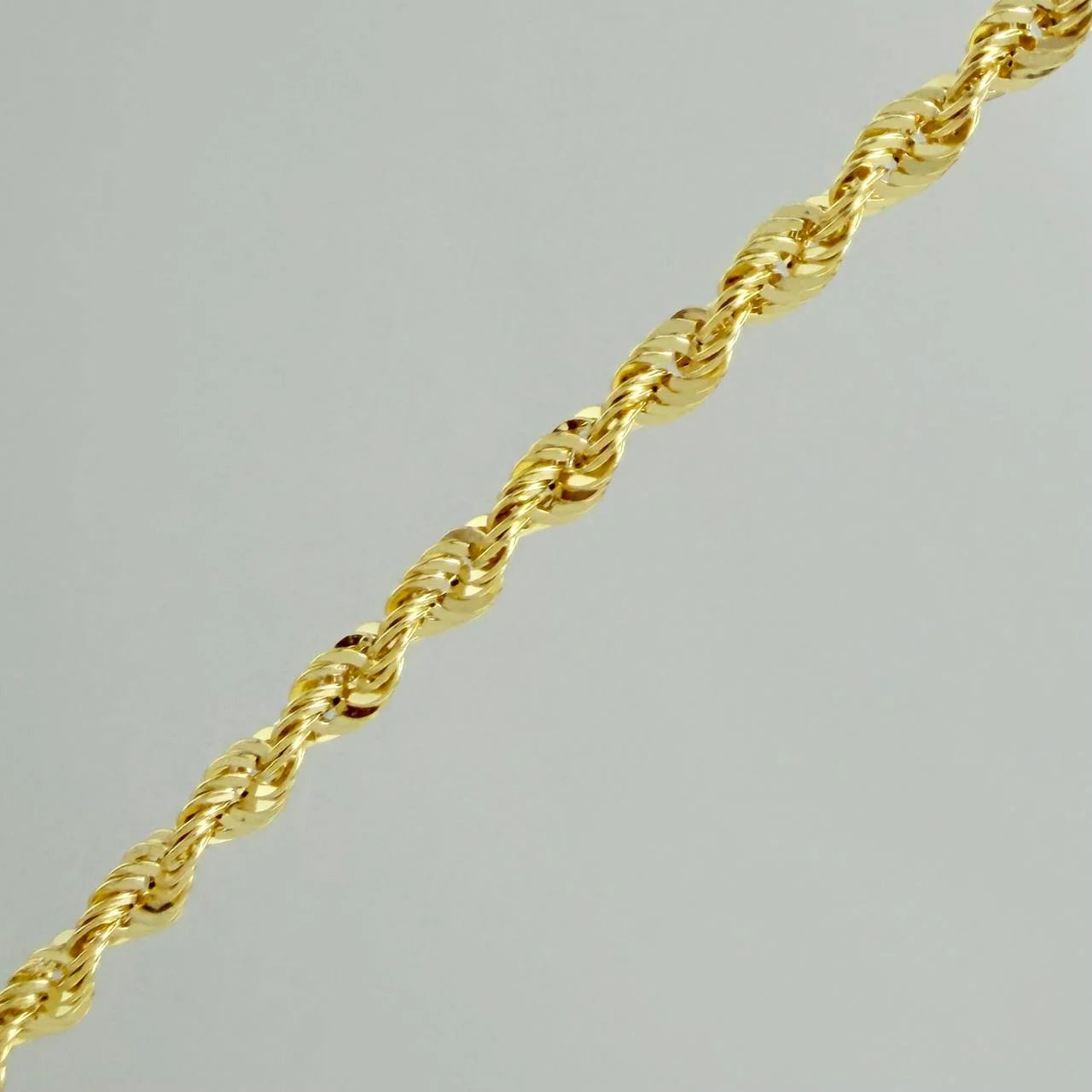 Cadena Lazo 2.8g / 18 in / 2.1mm Oro Amarillo 18K