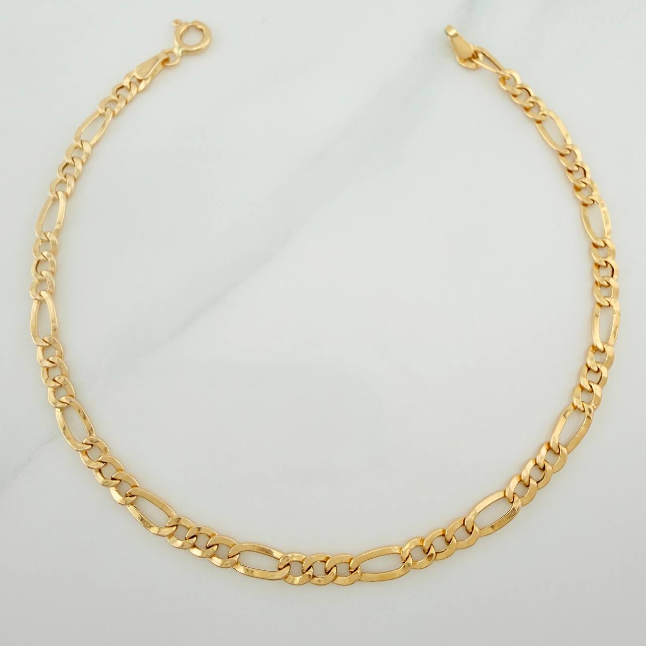 Figaro Bracelet 2.4gr / 8 1/4 in / 4mm Yellow Gold +1 18K %