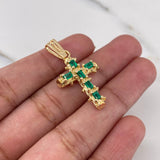 Dije Cruz Tronco 3.35gr / 3.4cm / Esmeralda 72 Pts Oro Amarillo 18K (Joya) &