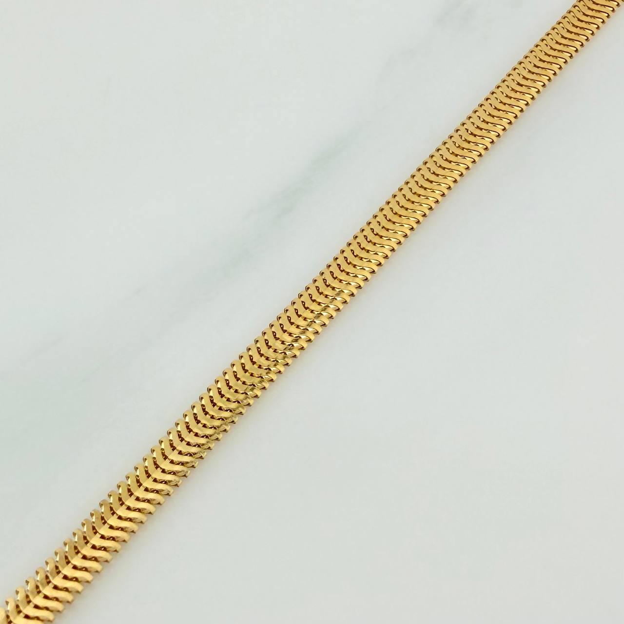 Pulso Serpiente 3.8gr / 7 1/2 in / 2.8mm Oro Amarillo +3 18K $