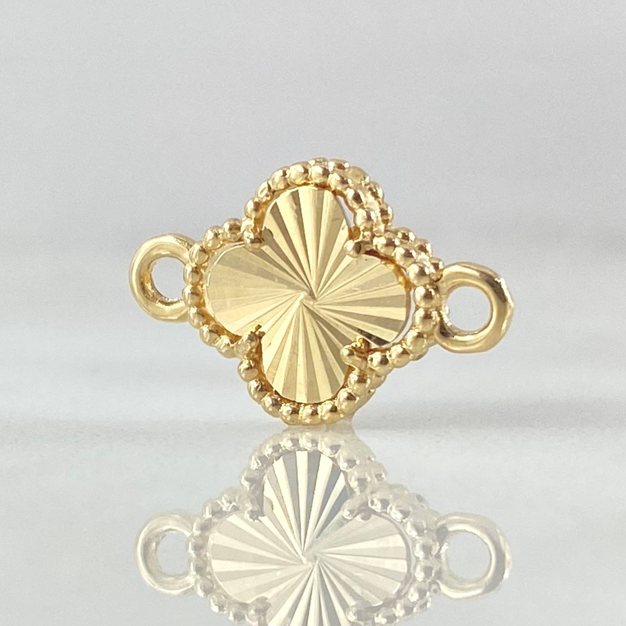 Herraje Trebol Dorado 0.8gr / 1.3cm / Oro Amarillo Nac.Esp. 18K