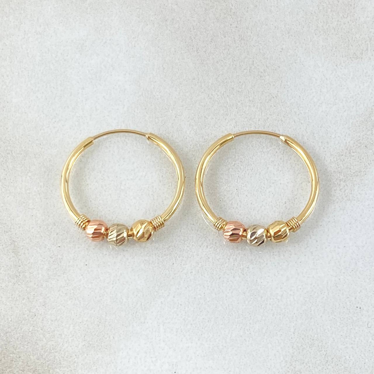 Hoop Earrings Trio Beads 1.1g / 3/4 in Three Golds 18K